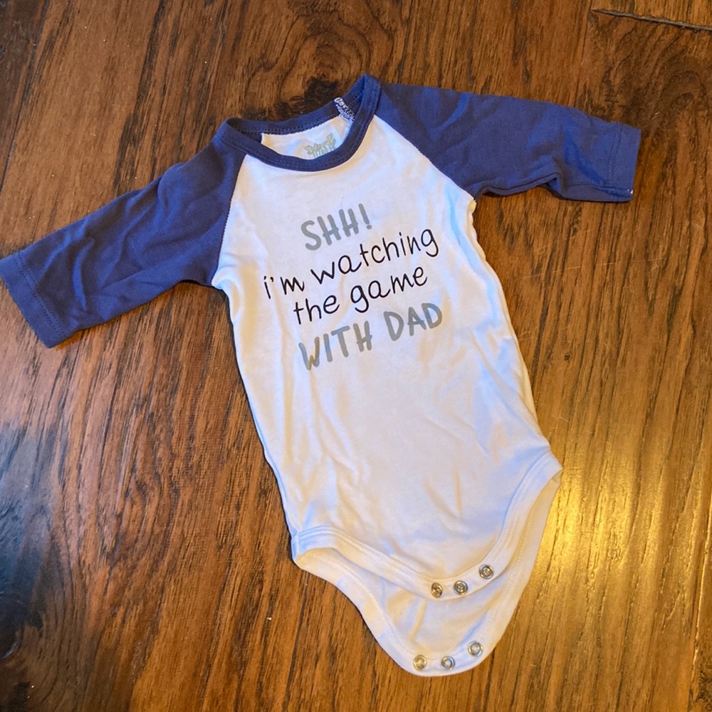 Never worn - adorable onesie! Size 6-12m
